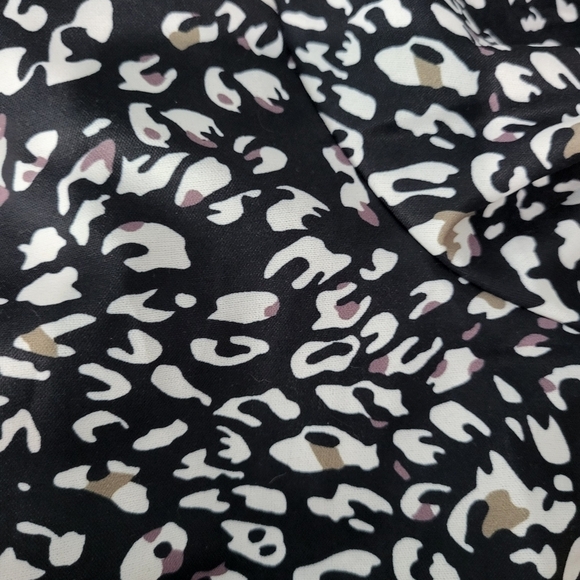 Men's Animal Pattern Shirt Size Medium NWOT - Picture 4 of 8